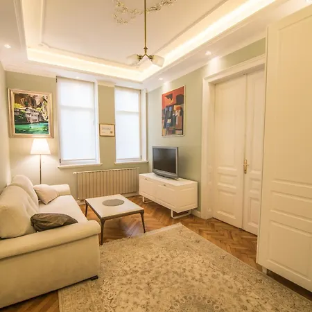 Sophie - 75 Sqm - Free Car Garage *