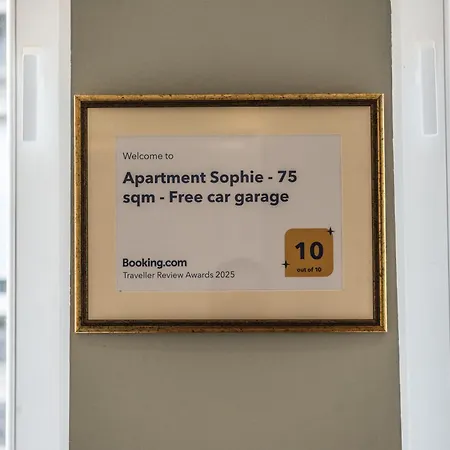 Sophie - 75 Sqm - Free Car Garage Apartman