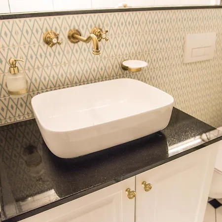 Sophie - 75 Sqm - Free Car Garage Appartamento *